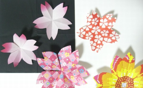 折り紙 桜の折り方 切り方2種 幼稚園の入園 卒園式や入学式に 春の花 スナライム